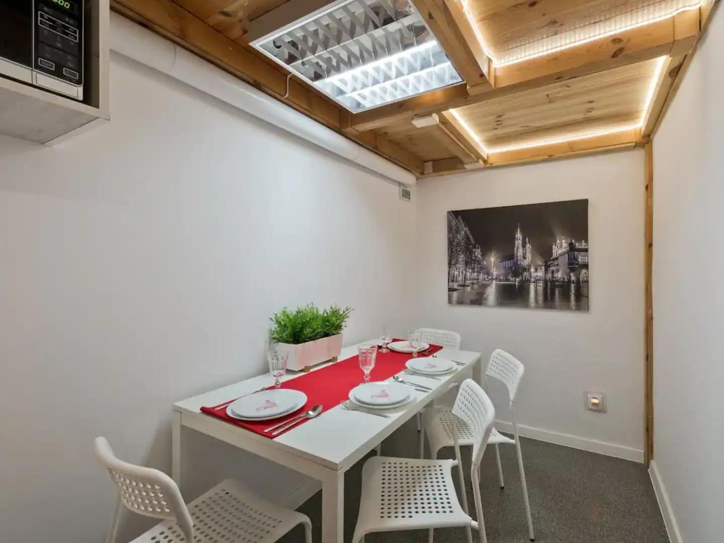 2-Bedroom Apartment - 51 Dietla Street คราคูฟ ภายนอก รูปภาพ